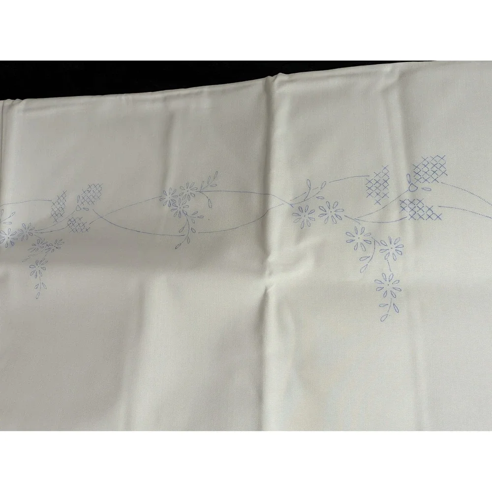 Vtg‎ Wild Rose Tobin? Floral DIY Embroidery Pillowcase Set Scalloped Edge White